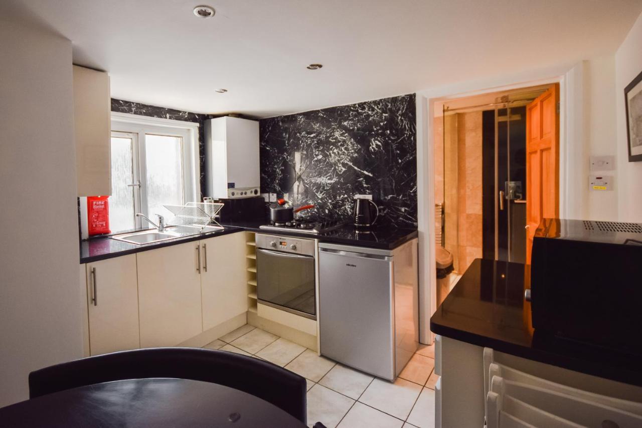 London Collection - Old Compton Soho Apartment Bagian luar foto